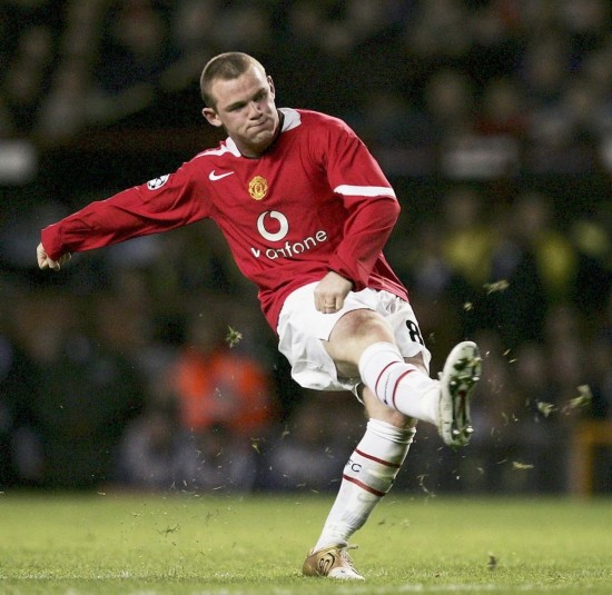 职业足坛并 职业足坛并