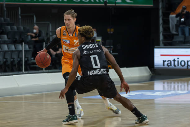 通过灵活多 通过灵活多