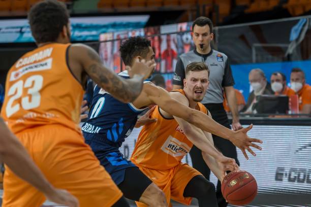 德斯继续发 德斯继续发