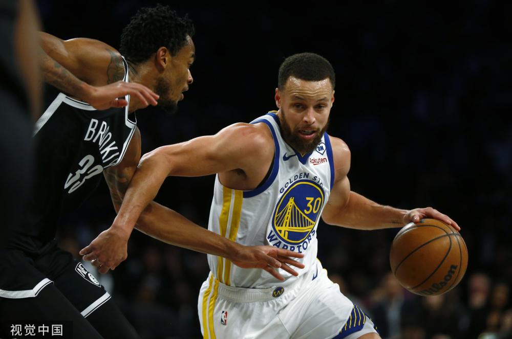 赛场上崭露 赛场上崭露