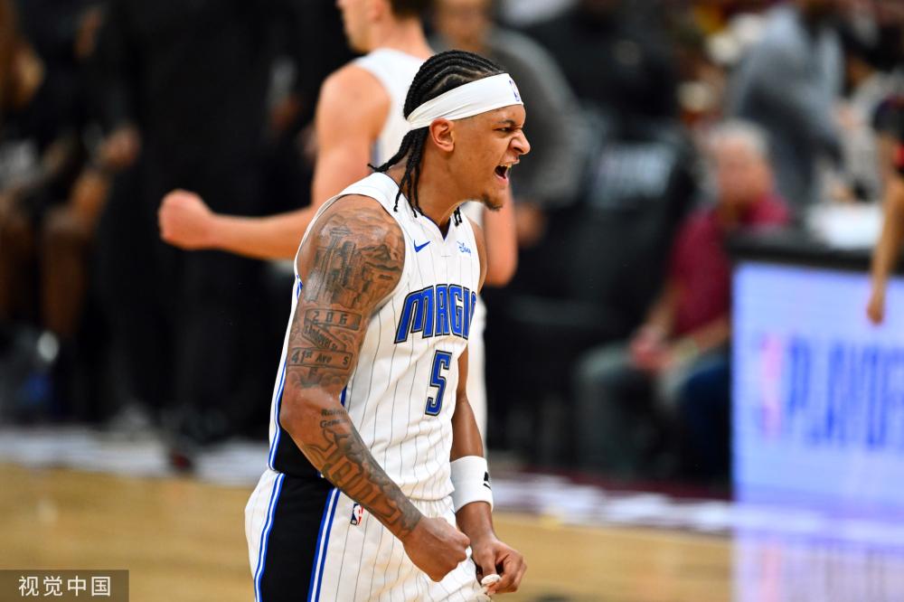 里的个人能 里的个人能